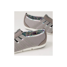 Load image into Gallery viewer, Supersoft Scottie Light Grey Lilac
