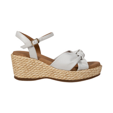 Load image into Gallery viewer, Hush Puppies Azores White
