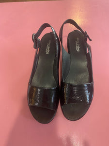 Pre-Loved Easy Living Home Size 42