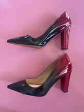 Load image into Gallery viewer, Pre-Loved Wet Kiss Heels Size 44/AU13
