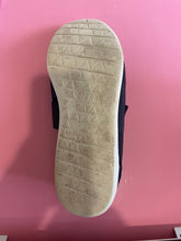 Load image into Gallery viewer, Pre-Loved Ziera Urban Navy Size 43FF
