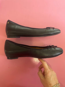 Pre-Loved Frankie4 Elizabeth II Size AU13