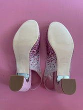 Load image into Gallery viewer, Pre-Loved D&amp;J Jukes Pink Size 42/AU10
