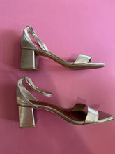 Load image into Gallery viewer, Pre-Loved Wittner Gold Sandals Size 41
