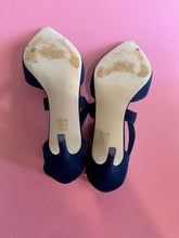 Load image into Gallery viewer, Pre-Loved Carvela Navy Heels Size 41
