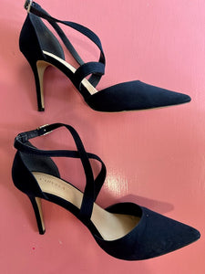 Pre-Loved Carvela Navy Heels Size 41