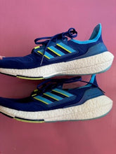 Load image into Gallery viewer, PL Adidas Ultraboost Size AU11 Men AU12 Women
