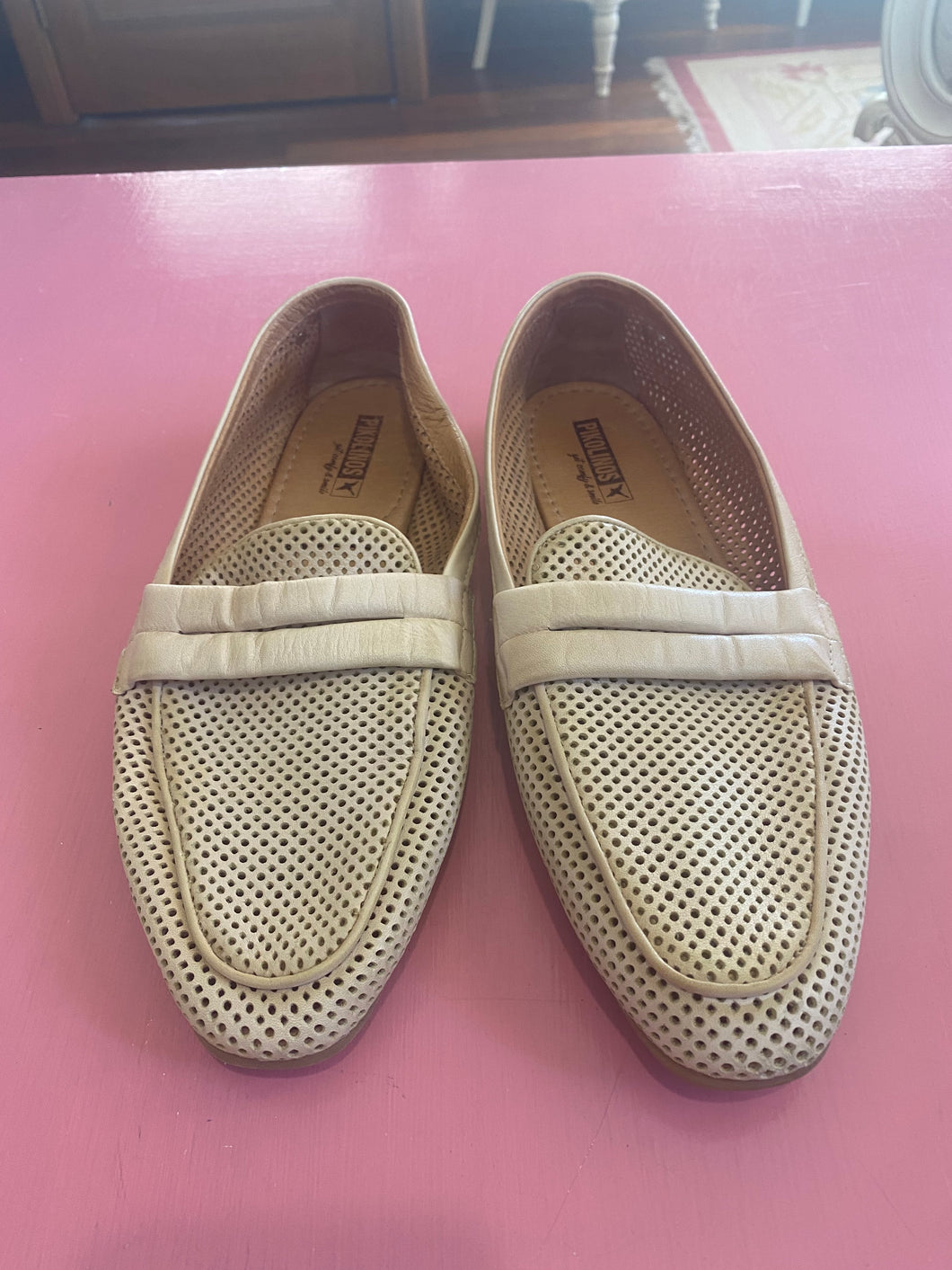 Pre-Loved Pikolinos Beige Loafers Size 42