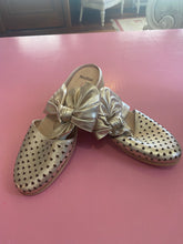 Load image into Gallery viewer, Pre-Loved Mollini Rose Gold Slides Size 42
