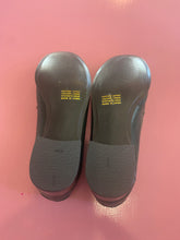 Load image into Gallery viewer, Pre-Loved D&amp;J Catalias Size 42
