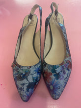 Load image into Gallery viewer, Pre-Loved KatienMe Kolette Size 43/AU11
