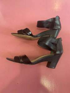 Pre-Loved Diana Ferrari Black Sandal Size AU11