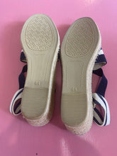 Load image into Gallery viewer, Pre-Loved Toni Pons Wedge Sandal Size 44/AU12
