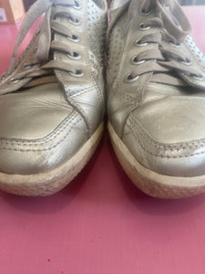 Pre-Loved Frankie4 Ellie III Size AU12