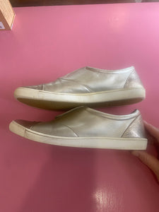 Pre-Loved Ziera Dock Size 44