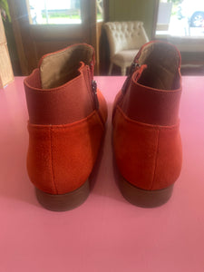 Pre-Loved Hush Puppies Candid Size AU12