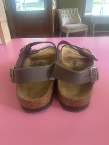 Pre-Loved Birkenstock Arizona Size 44