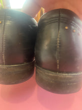 Load image into Gallery viewer, Pre-Loved Kumfs Flats Size 45
