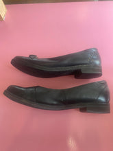 Load image into Gallery viewer, Pre-Loved Kumfs Flats Size 45
