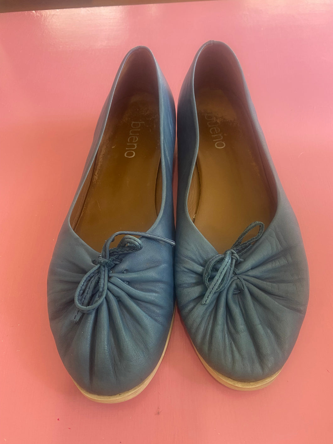 Pre-Loved Bueno Blue Flat Size 45