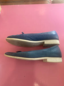 Pre-Loved Bueno Blue Flat Size 45