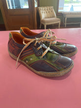 Load image into Gallery viewer, Pre-Loved Kacper Sneakers Size 42
