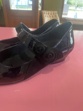 Load image into Gallery viewer, Pre-Loved Ziera Capra Size 42XW
