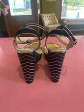 Load image into Gallery viewer, Pre-Loved Mimco Spliced Wedge Size 42
