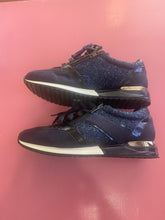 Load image into Gallery viewer, Pre-Loved Taking Shape Deni Dual Zip Sneaker Size 42
