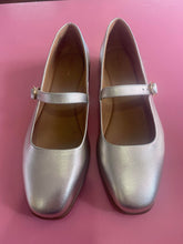 Load image into Gallery viewer, Pre-Loved Hush Puppies Zelda Size AU12
